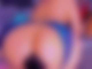 Live cam show with Lorena - Public on Dare Cams