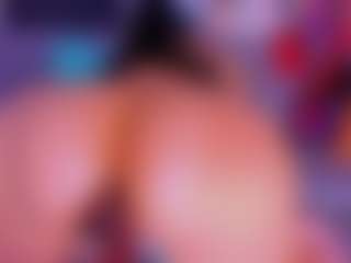 Live cam show with Lorena - Ass Clapping on Camsoda