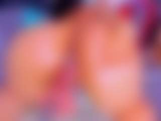 Lorena MILF webcam performer live streaming