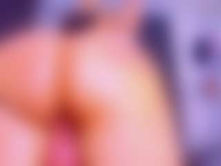 Live cam show with Lorena - Brown Eyes on Camsoda