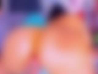 Live cam show with Lorena - Public MILF on crypto-cams