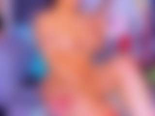 Live cam show with Lorena - Public on Sweet Sext