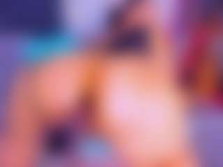 Lorena MILF webcam performer live streaming