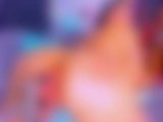 Lorena MILF webcam performer live streaming