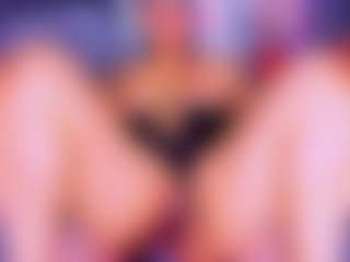 Lorena MILF webcam performer live streaming