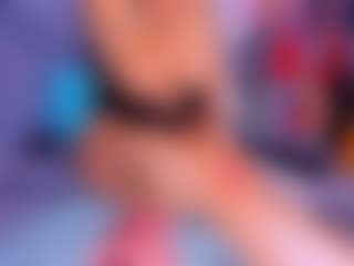 Live cam show with Lorena - Athletic BBW on Latina Girls