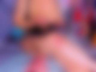 Live cam show with Lorena - Body Massage on CamSextacy