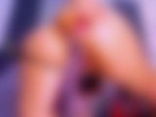 Live cam show with Lorena - Public Mature on studioflirtlive.com