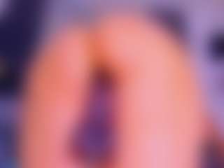 Spettacolo in cam dal vivo con Lorena - Public su Camsoda