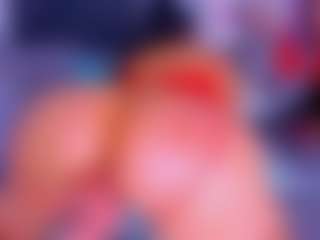 Live cam show with Lorena - Public Mature on Streamer API