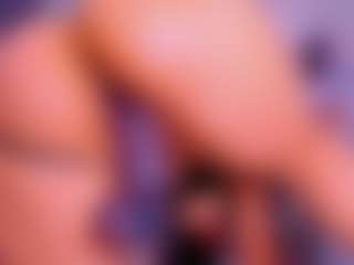 Live cam show with Lorena - Athletic BBW on live.xbliss.ai