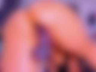 Live cam show with Lorena - BBW on TeamSkeetLive