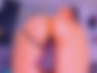 Lorena MILF webcam performer live streaming