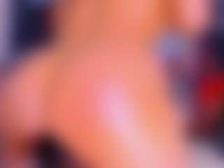 Live cam show with Lorena - Athletic MILF on Cam Slut