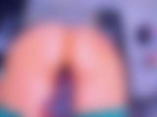 Live cam show with Lorena - Athletic BBW on SinfulBabes