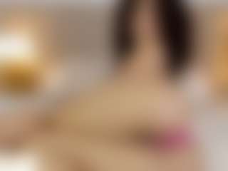 Live cam show with Emma williams - Bedroom on Camming Site