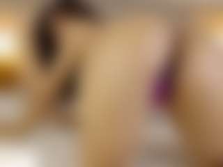 Live cam show with Emma williams - Bedroom on Fling VIP Chat