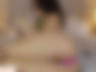 Live cam show with Emma williams - Spank on Camsoda