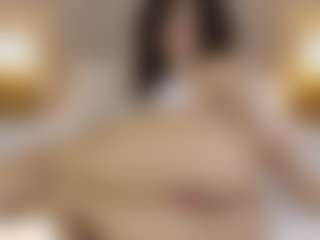 Live cam show with Emma williams - Young Adult on chickslive.net