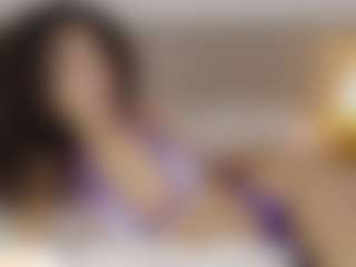 Live cam show with Emma williams - Smooth on Camsoda