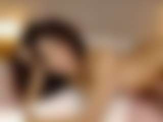 Live cam show with Emma williams - Nipple Play on Soda Cam