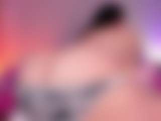 Live cam show with VERO - Fingering on Camsoda