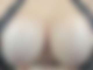 Live cam show with nayla-thompson - Thong on hotwifechat.live