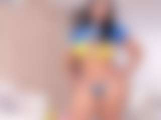 Live cam show with LenaThompson - Bikini on Dolls Live