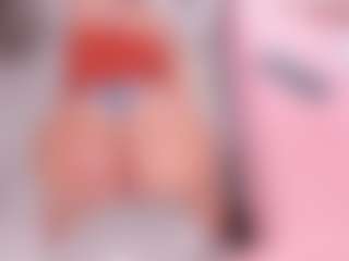 Live cam show with LenaThompson - Bedroom on Camsoda