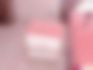 Live cam show with LenaThompson - Pornstar Bedroom on Instabang