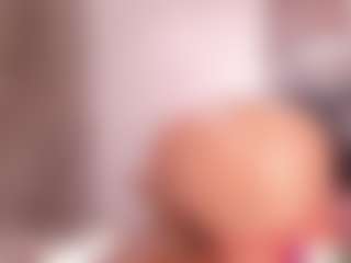 Live cam show with LenaThompson - Tease Curvy on Camsoda