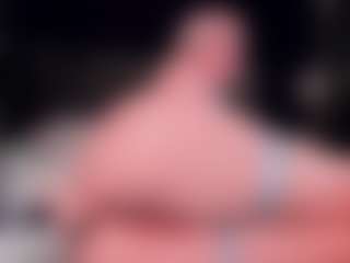 PoppyMichaelson's Live Sex Cam Show