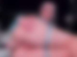 PoppyMichaelson's Live Sex Cam Show