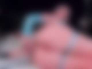 PoppyMichaelson's Live Sex Cam Show
