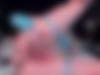 PoppyMichaelson's Live Sex Cam Show