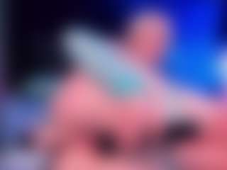 Live cam show with PoppyMichaelson - Blonde Hair HD on Camming Site