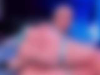 Live cam show with PoppyMichaelson - Fingers on Mixed Magazine Live