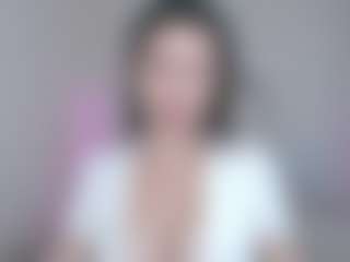 SallyLust MILF webcam performer live streaming