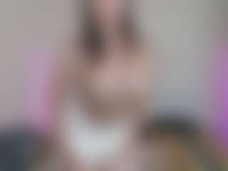 Live cam show with SallyLust - Thong on AdultVida.com