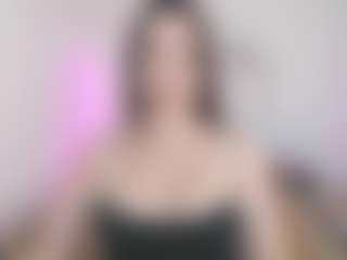 Live cam show with SallyLust - Green Eyes on Camsoda