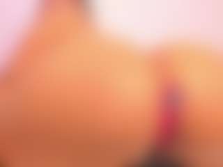 Live cam show with Sary Blake - BBW on friskycurves.com