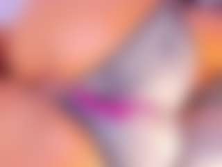 Live cam show with Sary Blake - Oil on Milfs Live