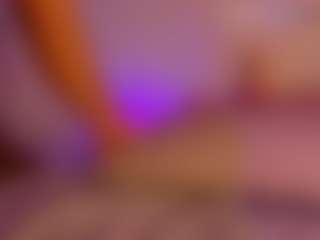 Live cam show with Sary - Squirt Toys on Camsoda