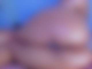Live cam show with Sary - Garter on CamClone