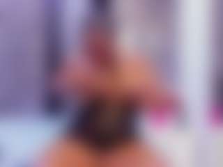 Live cam show with Hellen - Tittyfuck on Camsoda