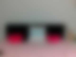 Live cam show with MyaRose-xo - Shaved Pussy Latina on hotwifechat.live
