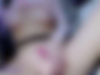 Live cam show with Eva-hot-blond - Green Eyes on studioflirtlive.com