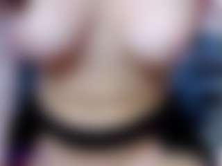 Live cam show with Eva-hot-blond - Green Eyes on nudelive.tv