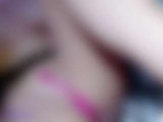 Live cam show with Eva-hot-blond - Green Eyes on SpankPalCams