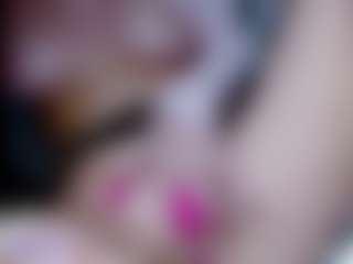 Live cam show with Eva-hot-blond - Blonde Hair on Gym Cam Girls